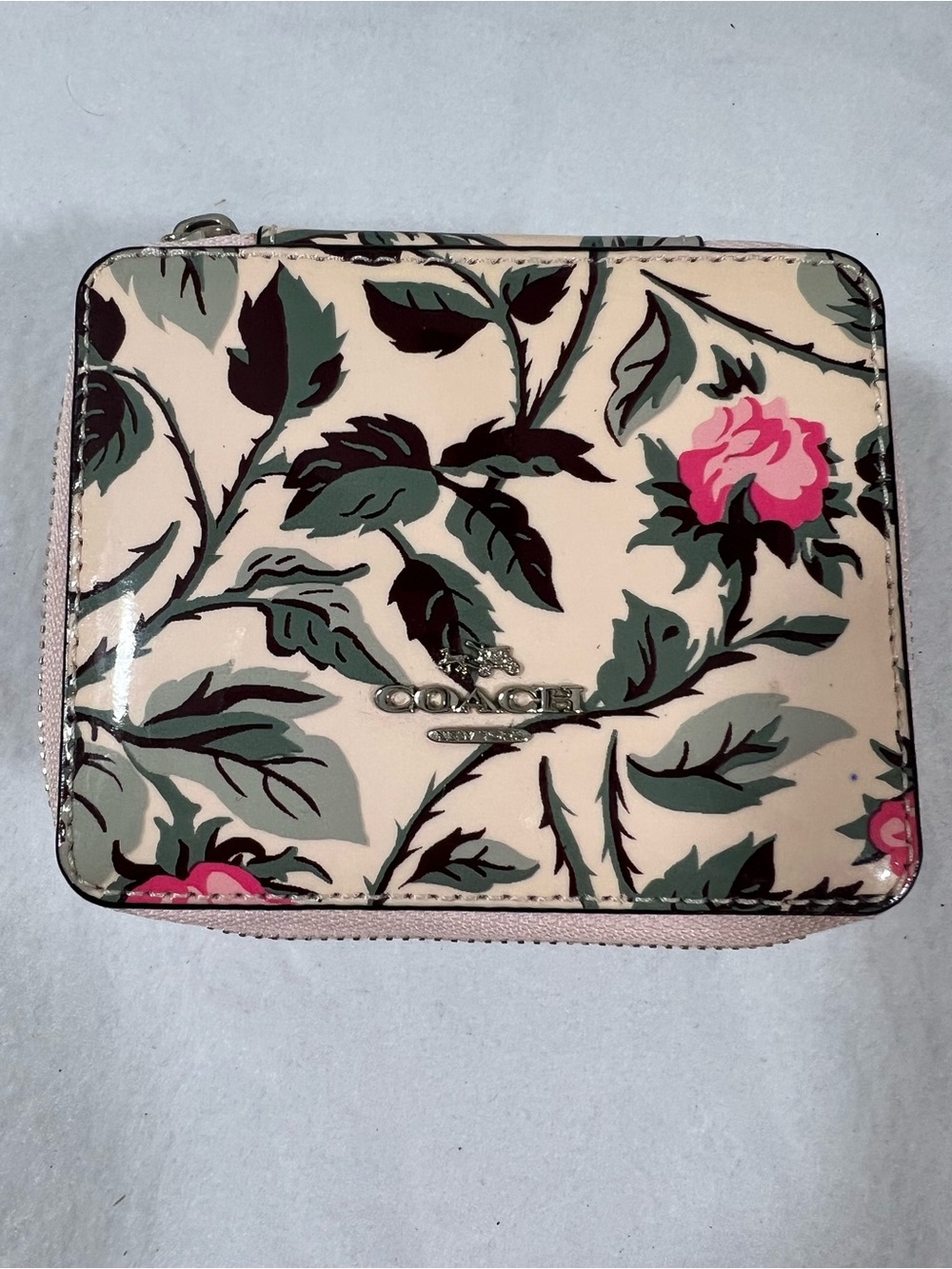 COACH Floral Patent Small Zip Jewelry Box in Pink/Cream